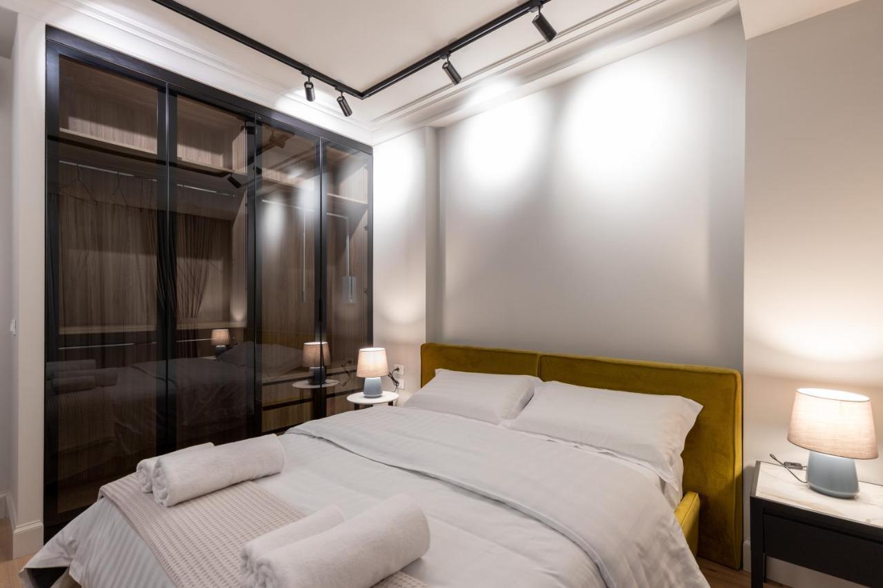 Night Inn Tirana Exterior foto
