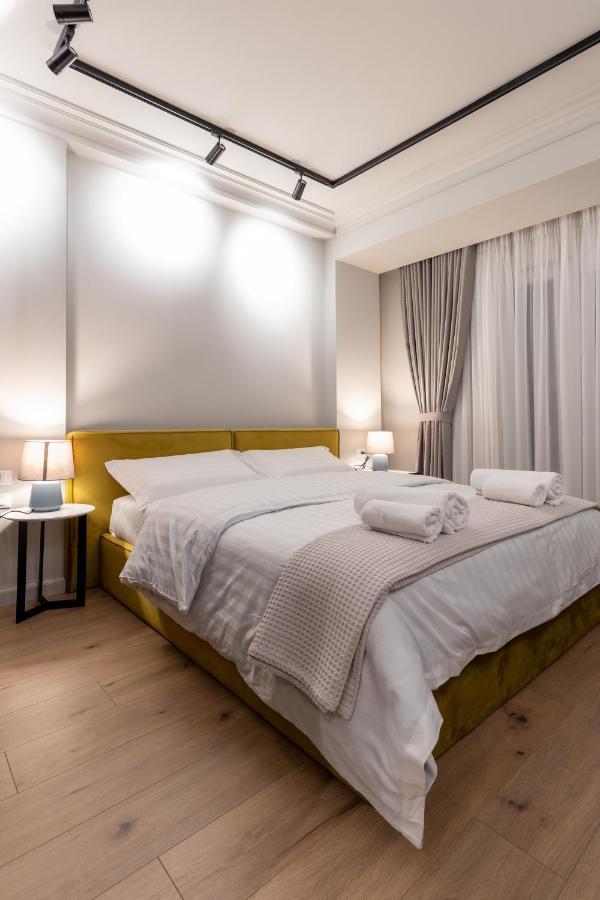 Night Inn Tirana Exterior foto